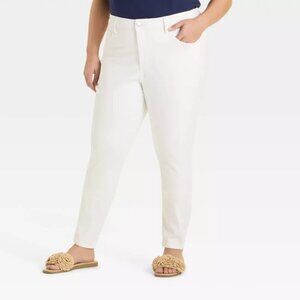 NWTAva & Viv Women's Skinny Jeans - White